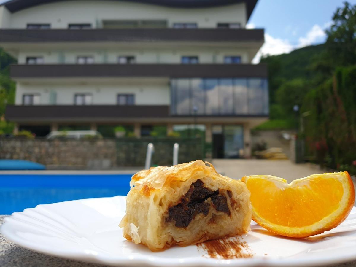 Hotel Lohovo บีฮัช ภายนอก รูปภาพ
