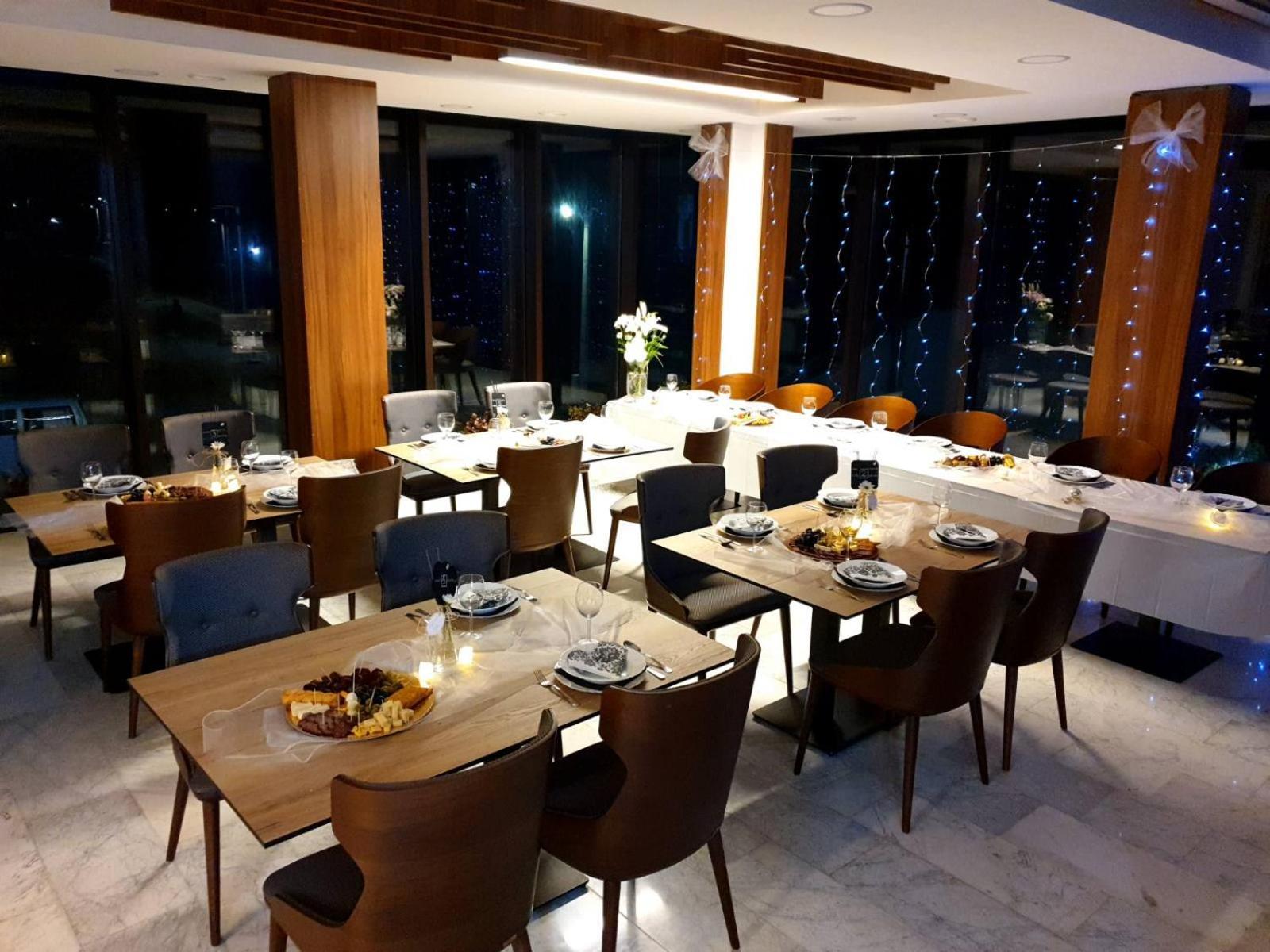 Hotel Lohovo บีฮัช ภายนอก รูปภาพ