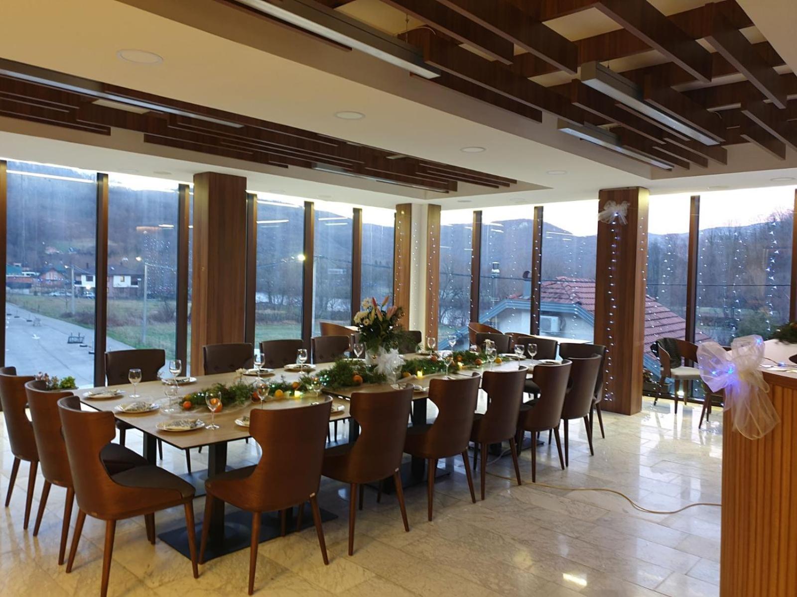 Hotel Lohovo บีฮัช ภายนอก รูปภาพ